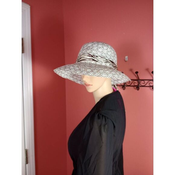 Sun visor , Beach , sun , summer hat. Wide front short back . Size 7 in - Picture 2 of 9